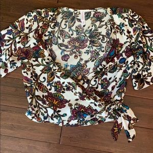 Xhilaration tie crop top